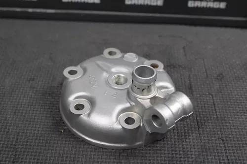 2000 HONDA CR250R OEM ENGINE CYLINDER HEAD COVER DOME TOP END 12201-KZ3-J10