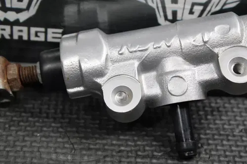 1997 HONDA CR125R CR250R OEM NISSIN REAR BACK BRAKE MASTER CYLINDER 43510-KZ3-B0