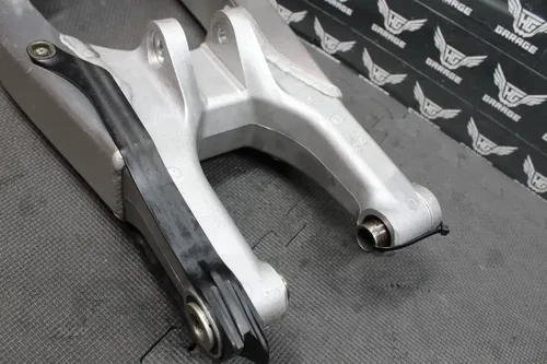 2005 HONDA CR125R 05-07 OEM SWINGARM SWING ARM SUSPENSION 52200-KSR-710