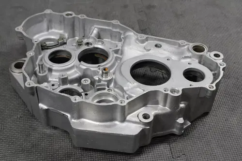 2002 YAMAHA WR426F YZ426F OEM RIGHT ENGINE MOTOR CRANKCASE CRANK CASES BLOCK
