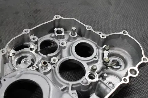 2002 YAMAHA WR426F YZ426F OEM RIGHT ENGINE MOTOR CRANKCASE CRANK CASES BLOCK