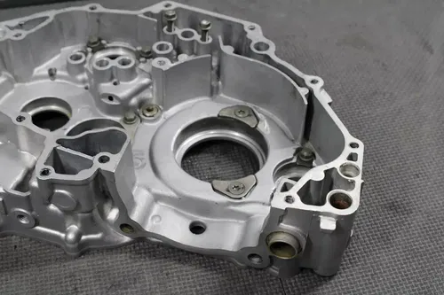 2002 YAMAHA WR426F YZ426F OEM RIGHT ENGINE MOTOR CRANKCASE CRANK CASES BLOCK