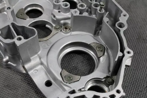 2002 YAMAHA WR426F YZ426F OEM RIGHT ENGINE MOTOR CRANKCASE CRANK CASES BLOCK