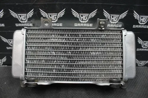 2005 HONDA CRF250R 04-05 OEM ENGINE MOTOR COOLING COOLER RADIATOR NICE!