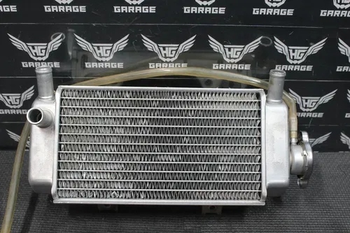 2005 HONDA CRF250R 04-05 OEM ENGINE MOTOR COOLING COOLER RADIATOR NICE!