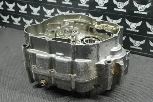 2006 99-06 YAMAHA TTR250 OEM LEFT RIGHT ENGINE MOTOR CRANKCASE CRANK CASES BLOCK