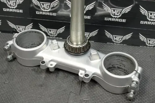 2003 KAWASAKI KX125 OEM FRONT FORKS CLAMP LOWER TRIPLE TREE STEM