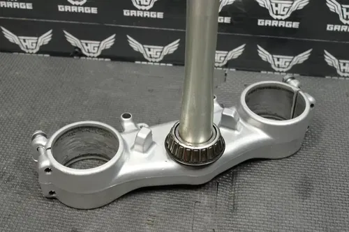 2003 KAWASAKI KX125 OEM FRONT FORKS CLAMP LOWER TRIPLE TREE STEM