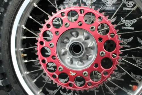 2005 05-07 HONDA CRF250R OEM D.I.D REAR BACK WHEEL RIM HUB 42650-KRN-710