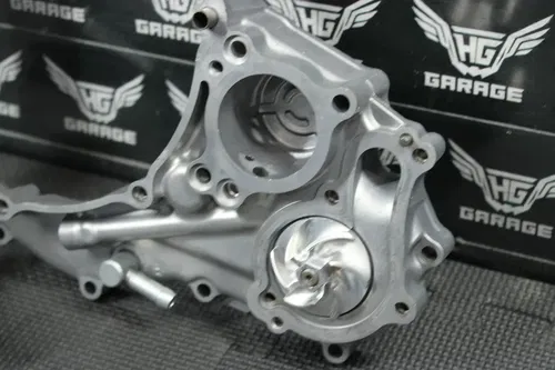 2007 YAMAHA 06-09 YZ450F OEM ENGINE MOTOR INNER CLUTCH COVER WATERPUMP