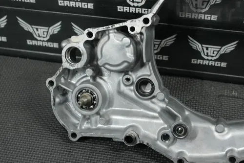 2007 YAMAHA 06-09 YZ450F OEM ENGINE MOTOR INNER CLUTCH COVER WATERPUMP