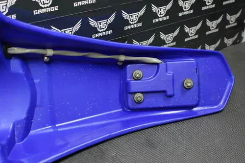2006 YAMAHA WR250F WR450F OEM REAR BACK FENDER COWL FAIRING TAILIGHT NICE!