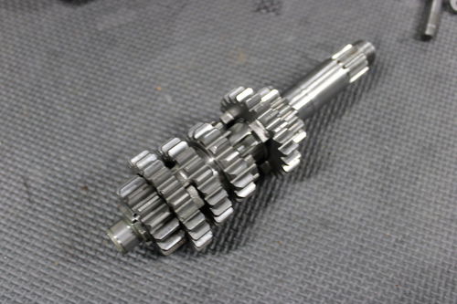 1999 YAMAHA YZ125 OEM ENGINE TRANSMISSION TRANNY ASSEMBLY GEARS
