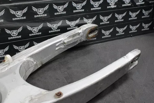 2001 YAMAHA YZ250 2T OEM SWINGARM SWING ARM SUSPENSION 5UN-22110-00-00