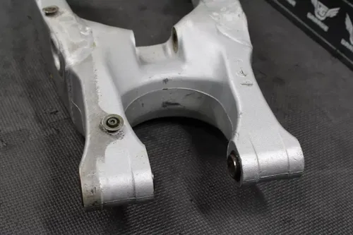 2001 YAMAHA YZ250 2T OEM SWINGARM SWING ARM SUSPENSION 5UN-22110-00-00