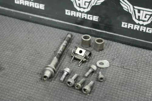2002 YAMAHA YZ125 OEM ENGINE POWER VALVE EXHAUST VALVE COMPLETE 5HD-1131D-10-00