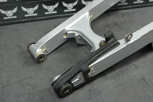 2004 SUZUKI DRZ125 OEM 14" SWINGARM SWING ARM SUSPENSION 61000-08G00-13L