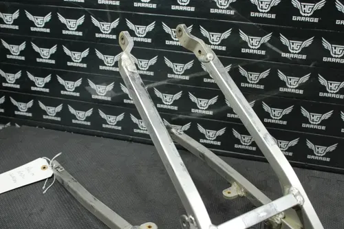 1999 SUZUKI 96-00 RM125 RM250 OEM REAR BACK SUB FRAME SUBFRAME 41200-36E00