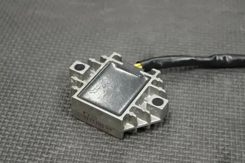 2006 YAMAHA 03-06 WR250F WR450F OEM RECTIFIER VOLTAGE REGULATOR 5TJ-81960-02-00