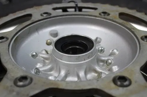 2006 YAMAHA TTR250 18 X 2.15 OEM REAR BACK WHEEL RIM 4GY-25311-00-35