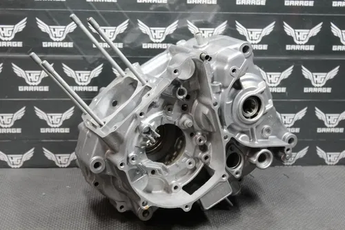 2016 12-17 HONDA CRF150F OEM LEFT RIGHT ENGINE MOTOR CRANKCASE CRANK CASES BLOCK