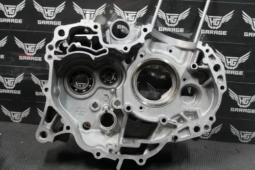 2016 12-17 HONDA CRF150F OEM LEFT RIGHT ENGINE MOTOR CRANKCASE CRANK CASES BLOCK