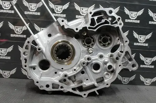 2016 12-17 HONDA CRF150F OEM LEFT RIGHT ENGINE MOTOR CRANKCASE CRANK CASES BLOCK