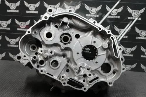 2016 12-17 HONDA CRF150F OEM LEFT RIGHT ENGINE MOTOR CRANKCASE CRANK CASES BLOCK