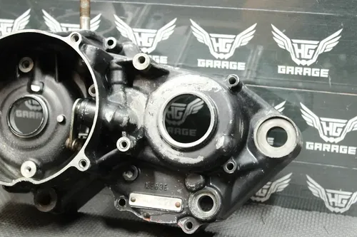 1985 HONDA CR250R OEM LEFT ENGINE MOTOR CRANKCASE CRANK CASES BLOCK