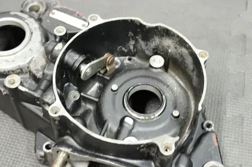 1985 HONDA CR250R OEM LEFT ENGINE MOTOR CRANKCASE CRANK CASES BLOCK