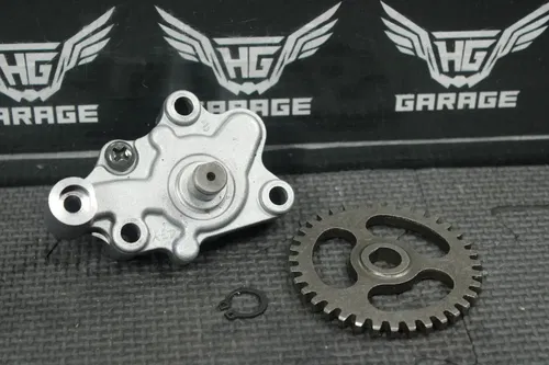 2006 99-06 YAMAHA TTR250 OEM ENGINE MOTOR OIL PUMP ENGINE LUBRICATION GOOD!