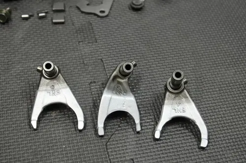 2001 YAMAHA YZ250F OEM ENGINE TRANSMISSION TRANNY ASSEMBLY GEARS