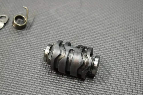 2001 YAMAHA YZ250F OEM ENGINE TRANSMISSION TRANNY ASSEMBLY GEARS