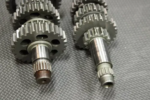 2001 YAMAHA YZ250F OEM ENGINE TRANSMISSION TRANNY ASSEMBLY GEARS