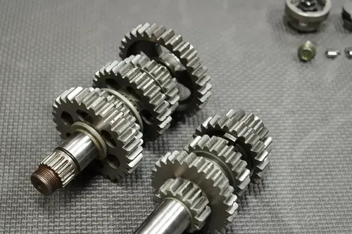 2001 YAMAHA YZ250F OEM ENGINE TRANSMISSION TRANNY ASSEMBLY GEARS