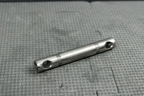 207 HONDA 04-07 CRF250R ENGINE CYLINDER HEAD EXHAUST ROCKER ARM SHAFT