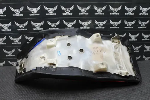 1985 HONDA CR125R CR250R OEM SEAT SADDLE 77100-KA3-830