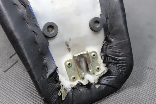 1985 HONDA CR125R CR250R OEM SEAT SADDLE 77100-KA3-830