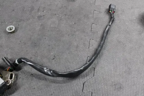2004 SUZUKI 01-06 RM250 OEM STATOR MAGNETO ROTOR FLYWHEEL 32100-37F20