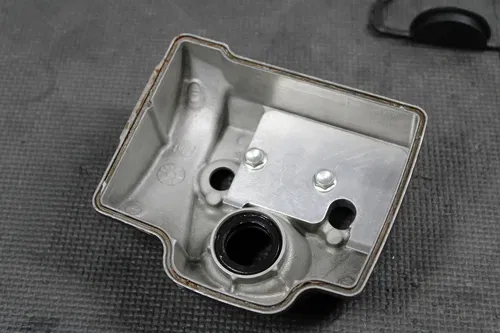 2005 HONDA 04-08 CRF250R CRF250X ENGINE MOTOR CYLINDER HEAD COVER VALVE COVER