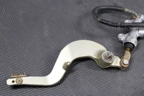 1999 YAMAHA YZ400F OEM NISSIN REAR BACK BRAKE CALIPER MASTER CYLINDER LEVER