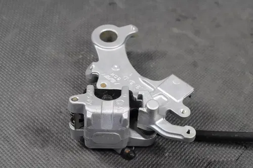 1999 YAMAHA YZ400F OEM NISSIN REAR BACK BRAKE CALIPER MASTER CYLINDER LEVER