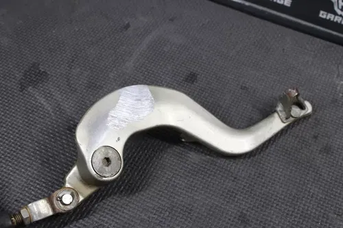 1999 YAMAHA YZ400F OEM NISSIN REAR BACK BRAKE CALIPER MASTER CYLINDER LEVER