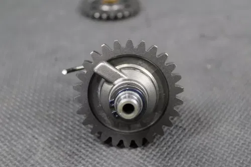 2004 KAWASAKI KX250 2T OEM KICKSTART KICK START SHAFT W IDLER GEAR SPINDLE NICE!