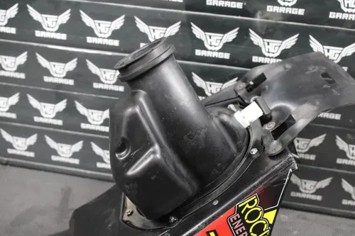 2013 SUZUKI RMZ450 OEM AIRBOX INTAKE AIR CLEANER CASE ASSEBMLY