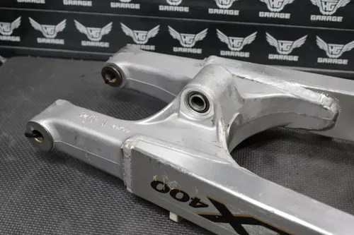 2003 KAWASAKI KLX400SR OEM SWINGARM SWING ARM SUSPENSION NICE! 33001-S008
