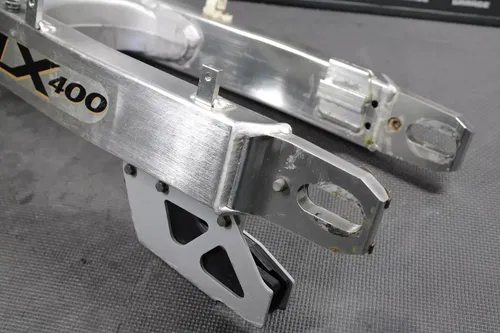 2003 KAWASAKI KLX400SR OEM SWINGARM SWING ARM SUSPENSION NICE! 33001-S008