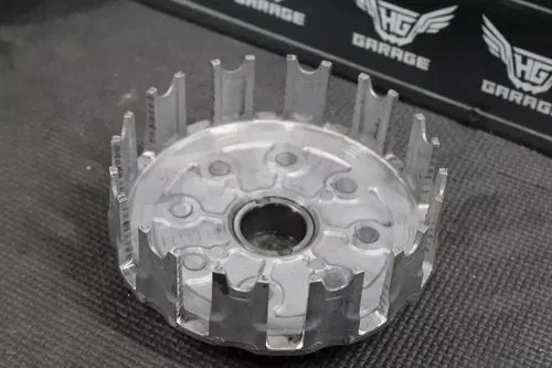1998 SUZUKI RM125 OEM COMPLETE CLUTCH BASKET HUB 21200-43D04