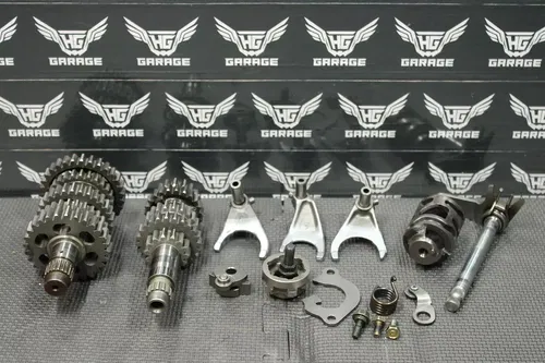2001 YAMAHA WR250F OEM ENGINE TRANSMISSION TRANNY ASSEMBLY GEARS
