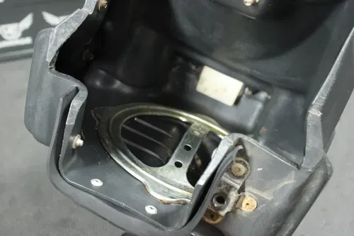 2001 HONDA CR80 CR80R CR80RB OEM AIRBOX INTAKE AIR CLEANER CASE 17210-GBF-830ZA
